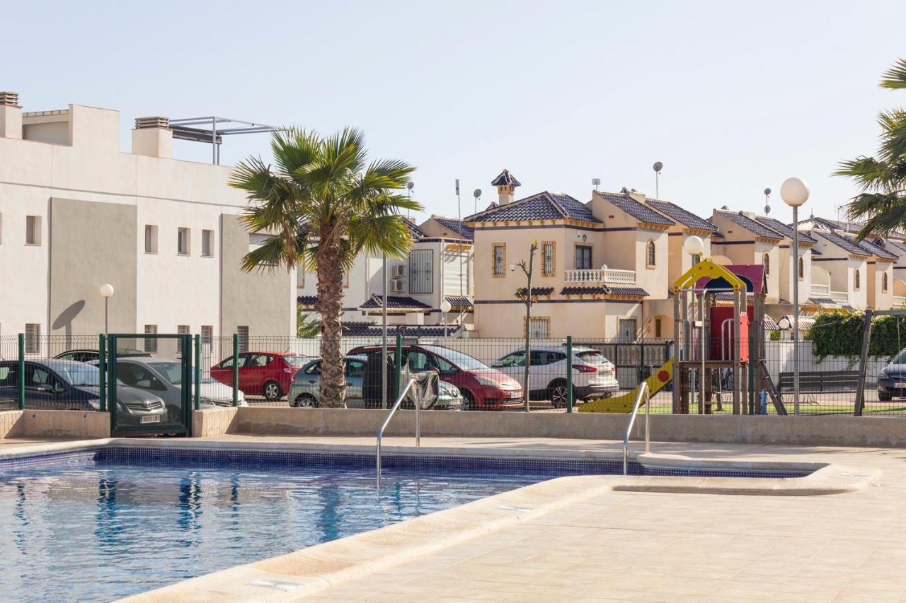 Bungalow Pink Garden Orihuela Eksteriør billede