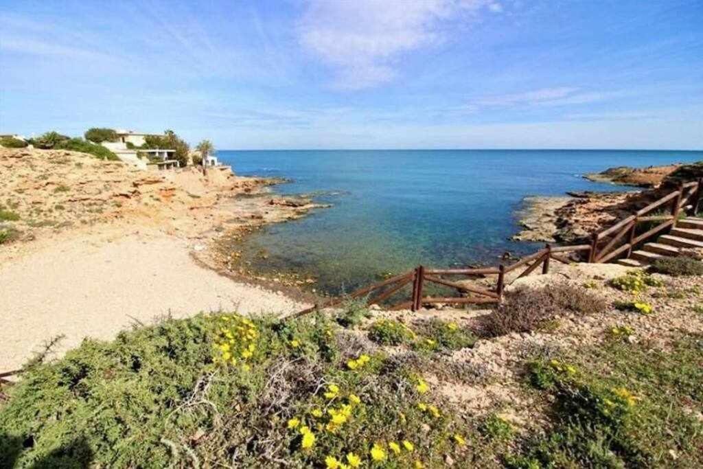 Bungalow Pink Garden Orihuela Eksteriør billede